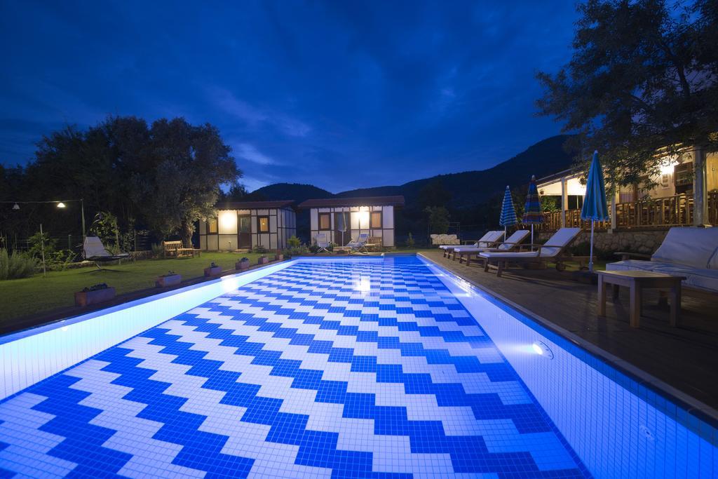 Bal Badem Bungalow ดัตชา ภายนอก รูปภาพ